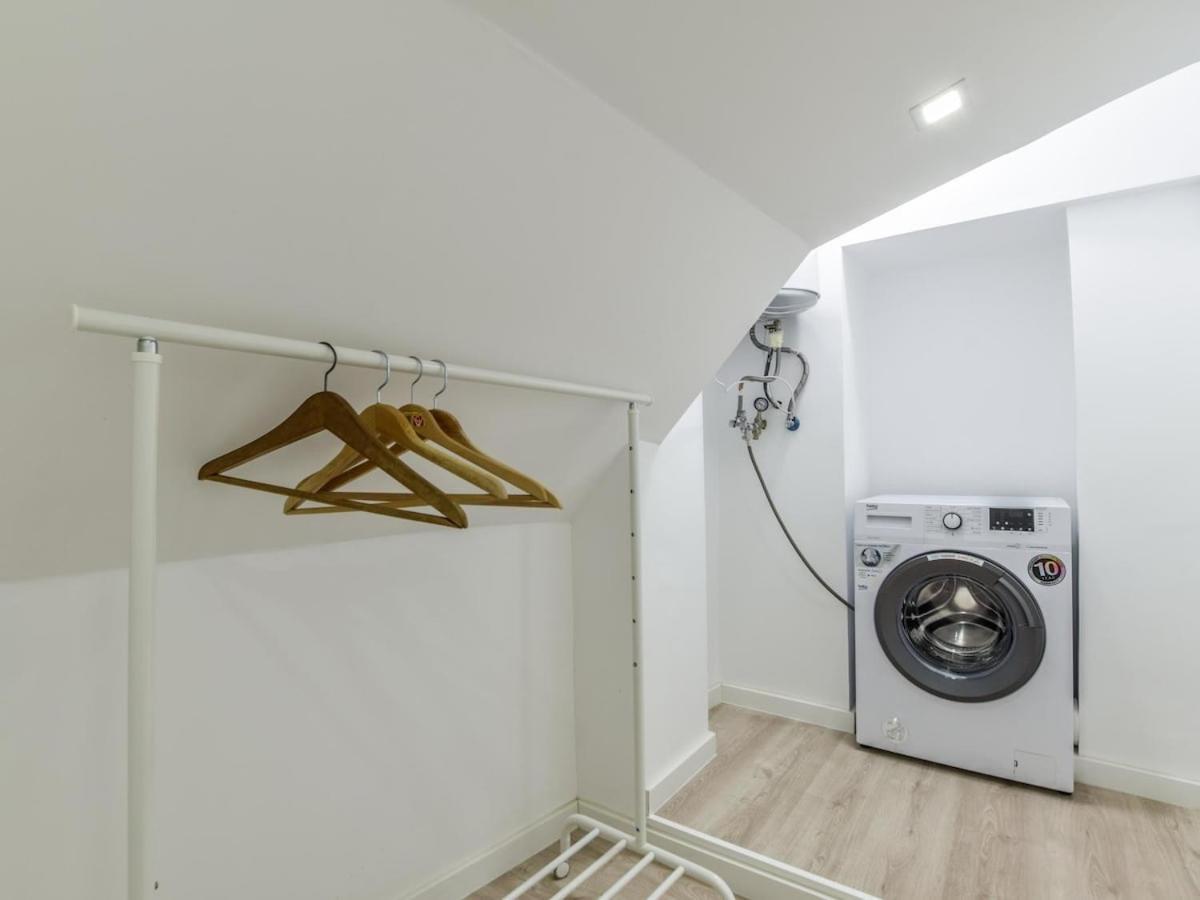 En Rio Reformados Alquiler Temporal Apartment Madrid